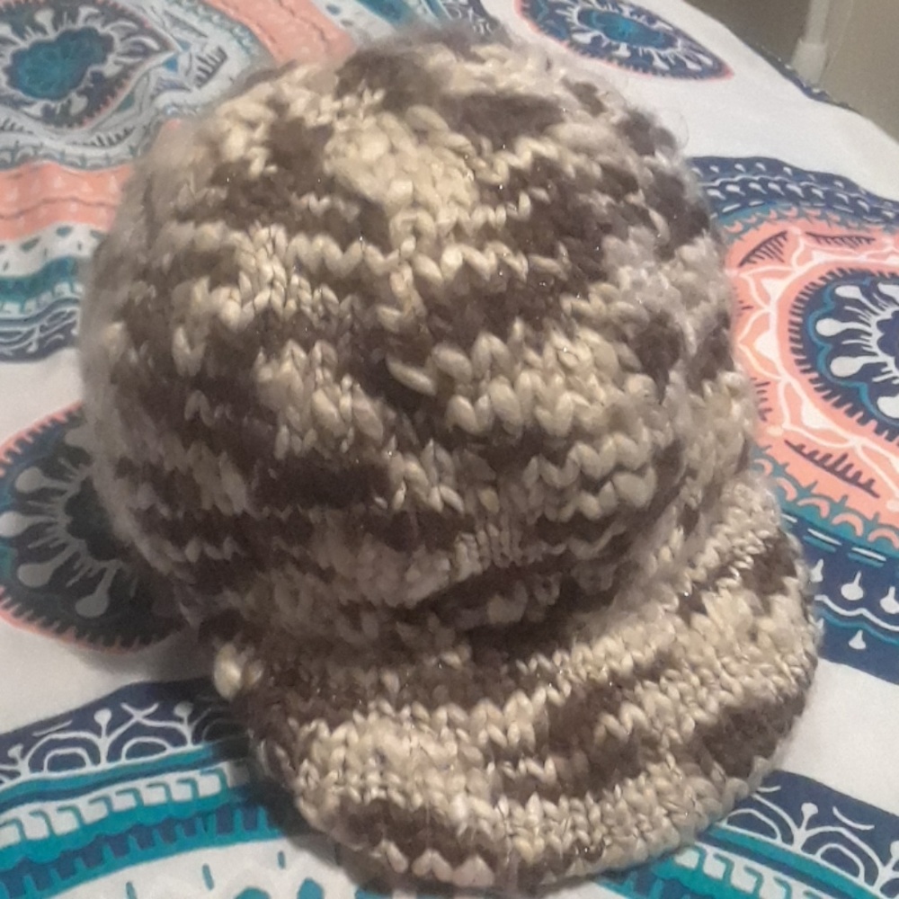 Hat - Picture 3 of 3